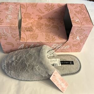 Ashley Blue fuzzy grey slippers indoor/ outdoor sole L (9/10) NWT